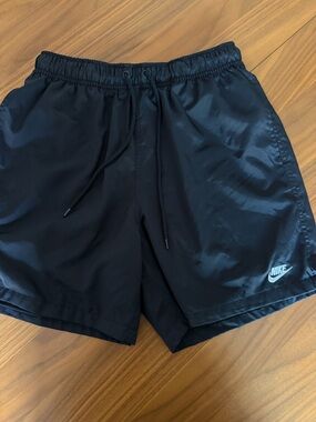 Nike Flow Shorts